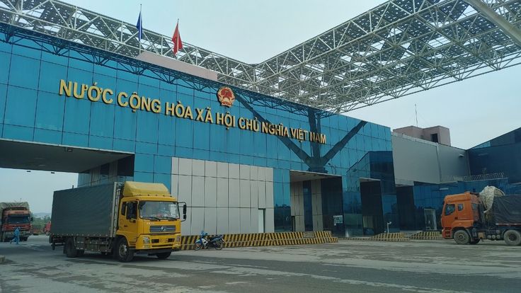 Vận Chuyển Chính Ngạch Trung Quốc: Tránh Mất Hàng, Phạt Thuế